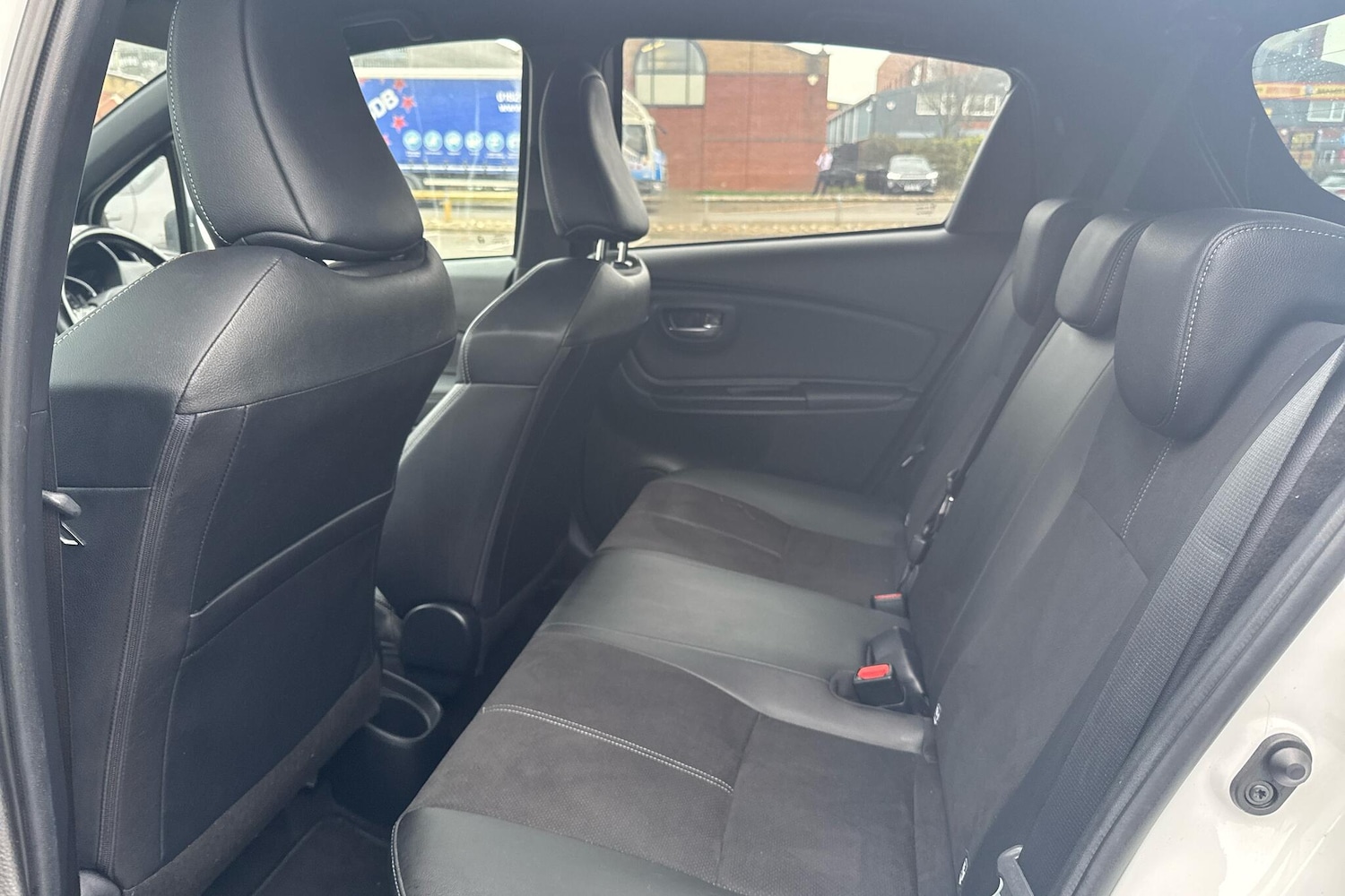 Used Toyota Yaris 2019 for sale - 76609256: Photo 12