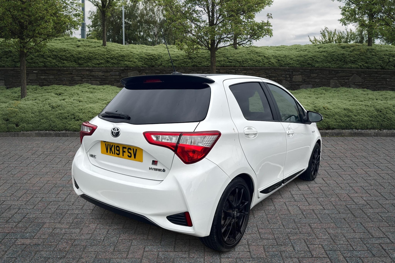 Used Toyota Yaris 2019 for sale - 76609256: Photo 2