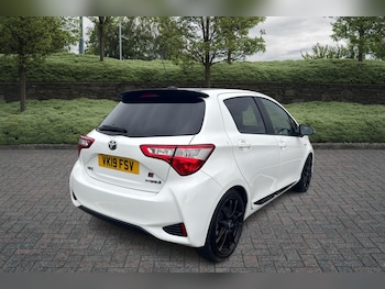 Used Toyota Yaris 2019 for sale - 76609256: Photo