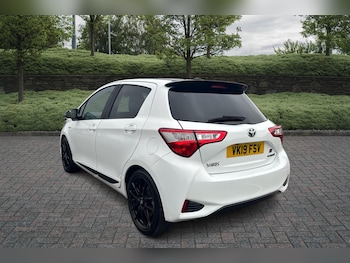 Used Toyota Yaris 2019 for sale - 76609256: Photo