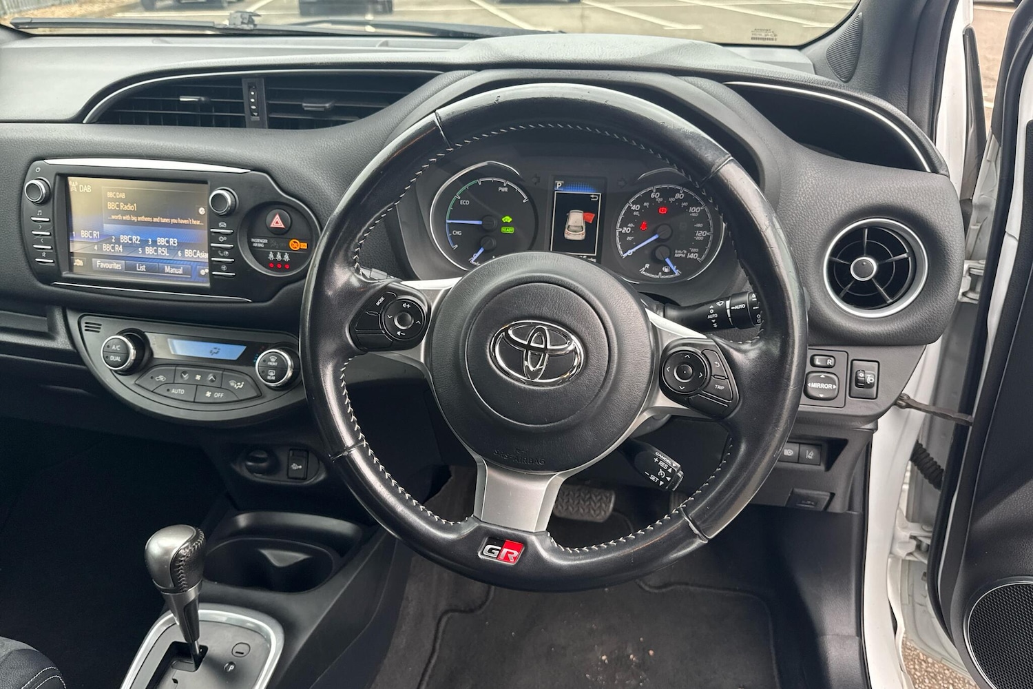 Used Toyota Yaris 2019 for sale - 76609256: Photo 6