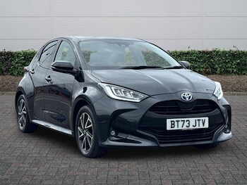 Used Toyota Yaris 2023 for sale - 77725253: Photo