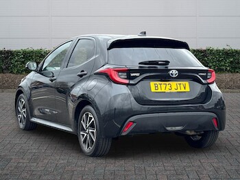 Used Toyota Yaris 2023 for sale - 77725253: Photo