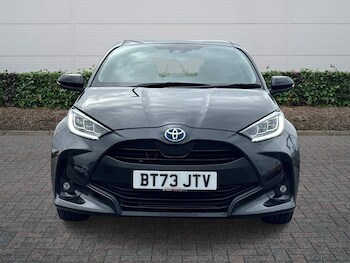 Used Toyota Yaris 2023 for sale - 77725253: Photo