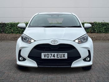 Used Toyota Yaris 2024 for sale - 79647058: Photo