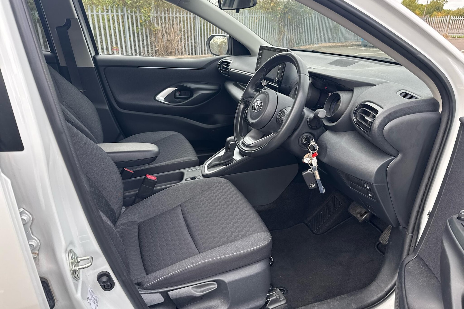 Used Toyota Yaris 2023 for sale - 76261166: Photo 11