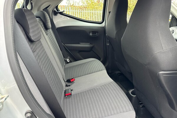 Used Toyota AYGO 2019 for sale - 76073799: Photo 13