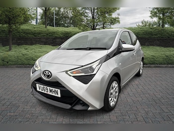 Used Toyota AYGO 2019 for sale - 76073799: Photo 3