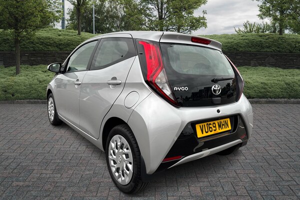 Used Toyota AYGO 2019 for sale - 76073799: Photo 4