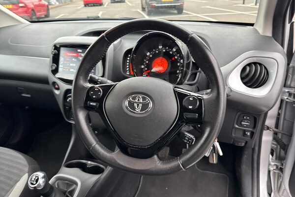 Used Toyota AYGO 2019 for sale - 76073799: Photo 6