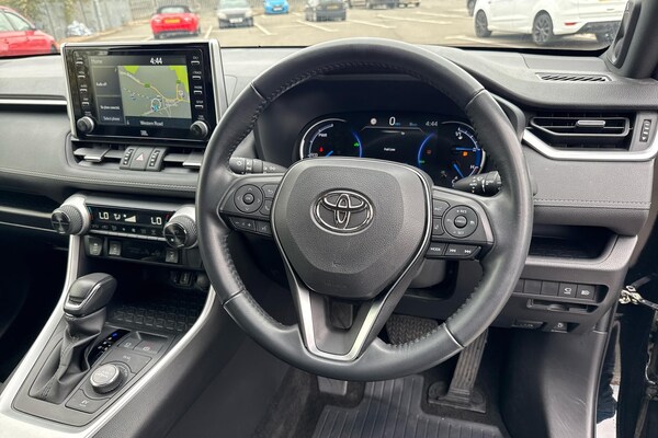 Used Toyota RAV4 2022 for sale - 76073812: Photo 6