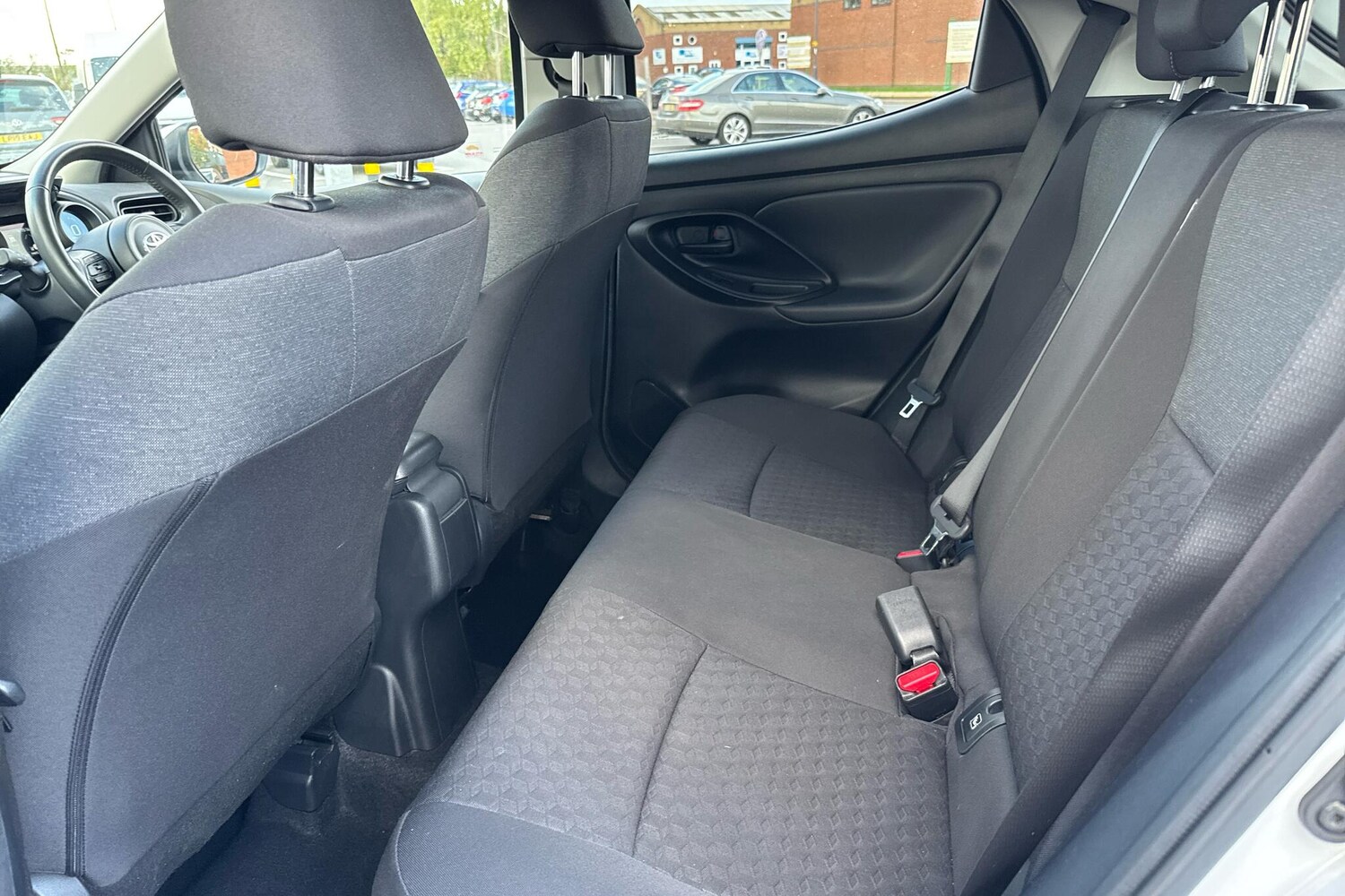 Used Toyota Yaris 2023 for sale - 75901410: Photo 12