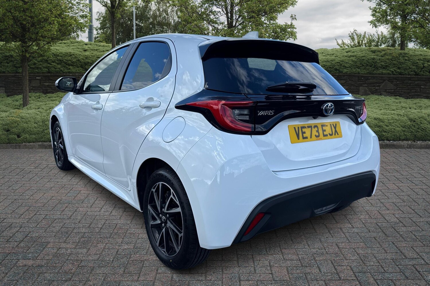 Used Toyota Yaris 2023 for sale - 75901410: Photo 4