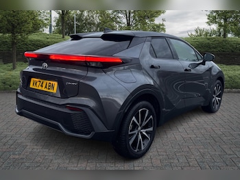 Used Toyota C-HR 2024 for sale - 76539583: Photo