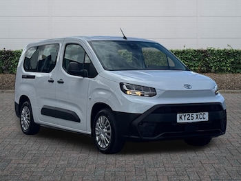 Used Toyota PROACE CITY Verso 2025 for sale - 78912503: Photo