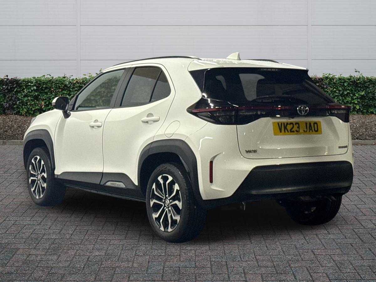 Used Toyota Yaris 2023 for sale - 76647345: Photo 2