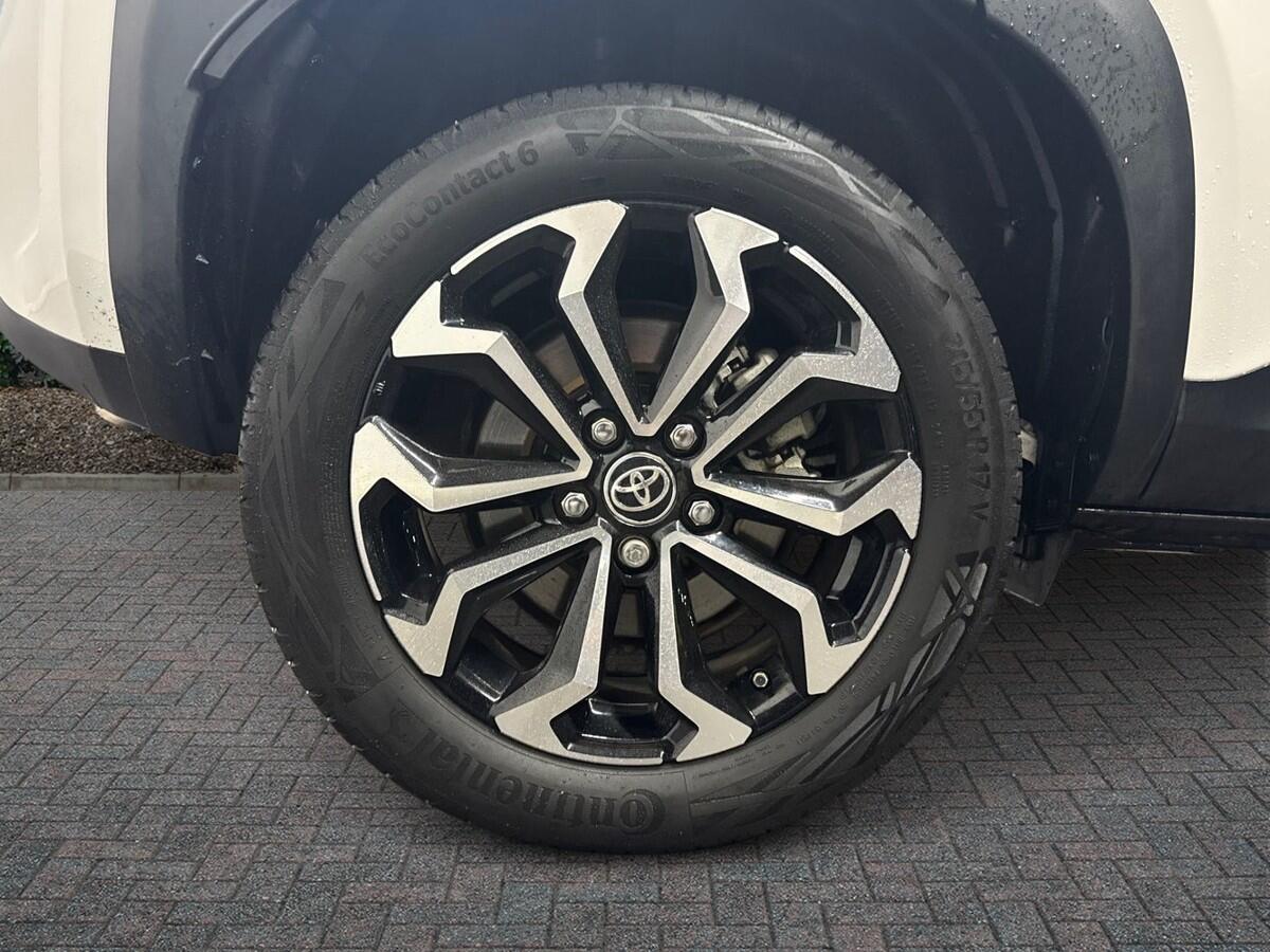 Used Toyota Yaris 2023 for sale - 76647345: Photo 6