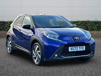 2022 (72) - 1.0 VVT-i Edge 5dr