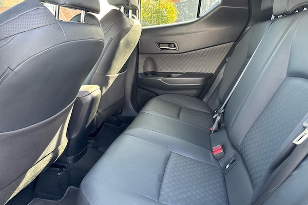 Used Toyota C-HR 2023 for sale - 76073822: Photo 12
