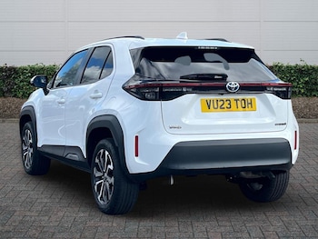 Used Toyota Yaris 2023 for sale - 77971357: Photo