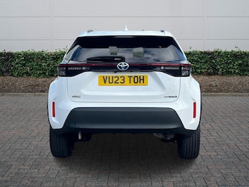 Used Toyota Yaris 2023 for sale - 77971357: Photo