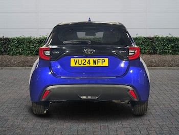 Used Toyota Yaris 2024 for sale - 78049028: Photo