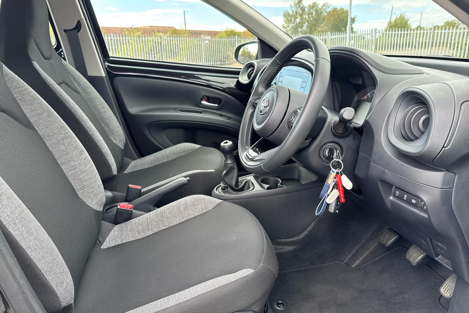 Used Toyota Aygo X 2023 for sale - 75659588: Photo 11