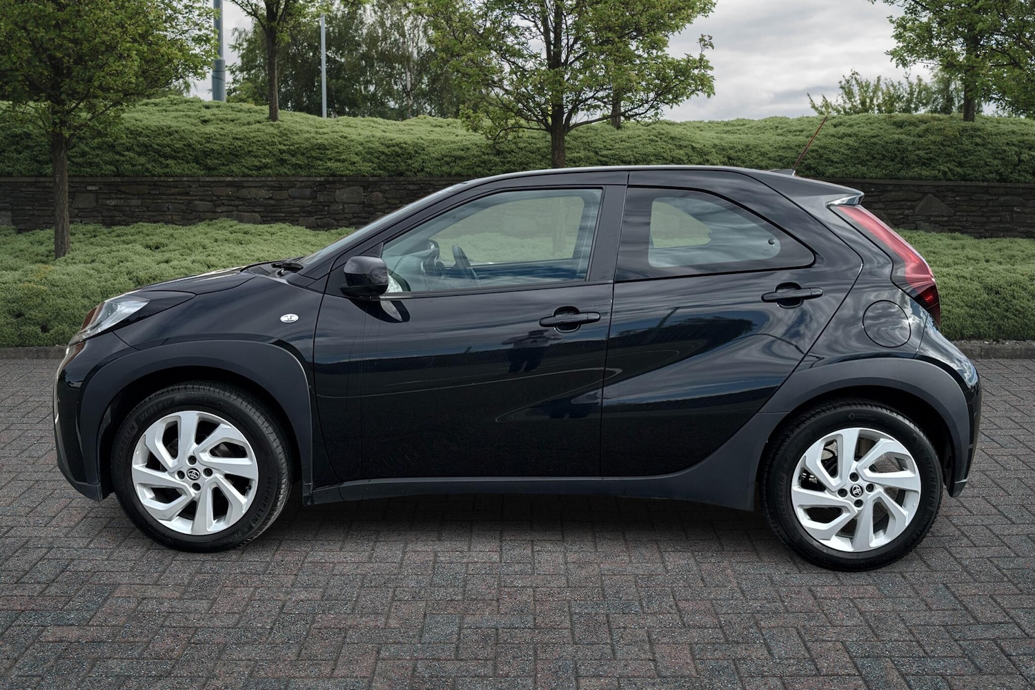 Used Toyota Aygo X 2023 for sale - 75659588: Photo 17
