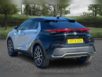 Used Toyota C-HR 2024 for sale - 76123849: Photo 4