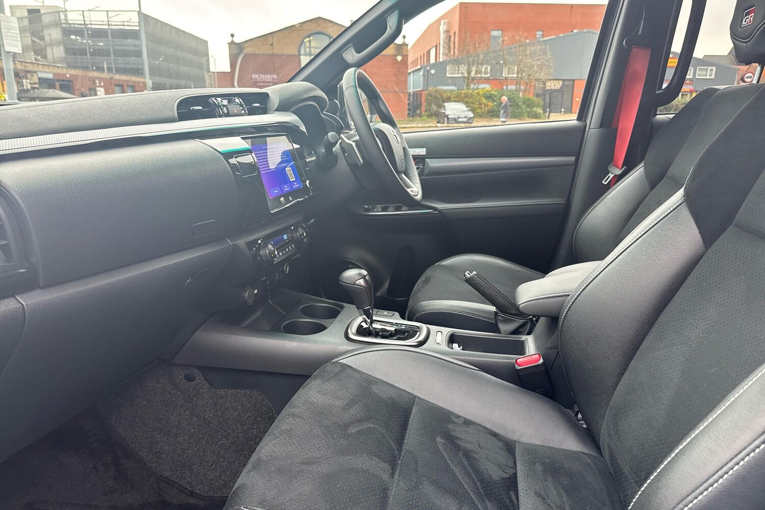 Used Toyota Hilux 2025 for sale - 76539575: Photo 10