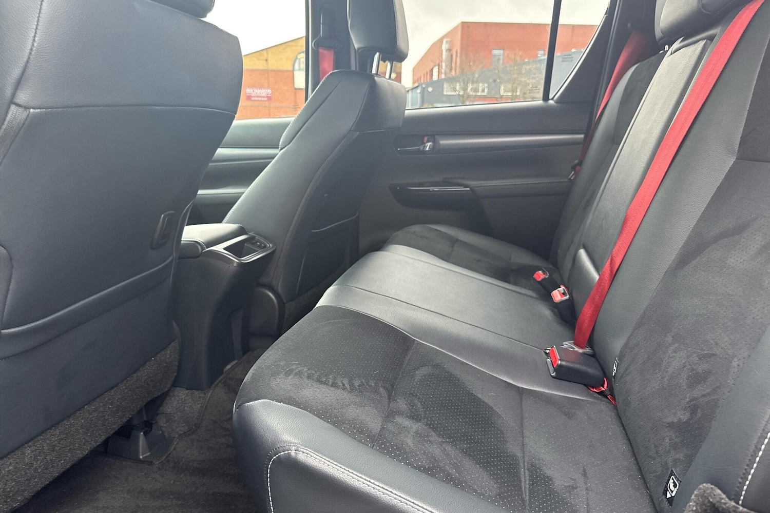 Used Toyota Hilux 2025 for sale - 76539575: Photo 12