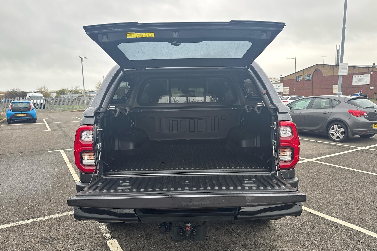 Used Toyota Hilux 2025 for sale - 76539575: Photo 14