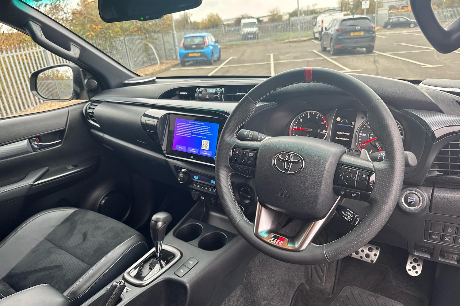 Used Toyota Hilux 2025 for sale - 76539575: Photo 5