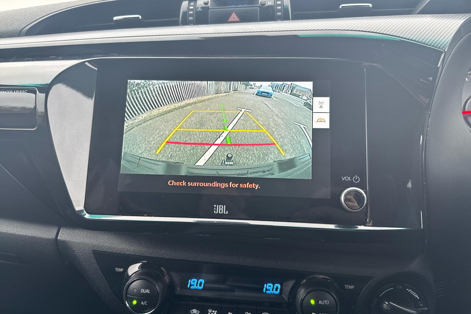 Used Toyota Hilux 2025 for sale - 76539575: Photo 8