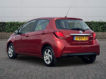 Used Toyota Yaris 2015 for sale - 79659250: Photo