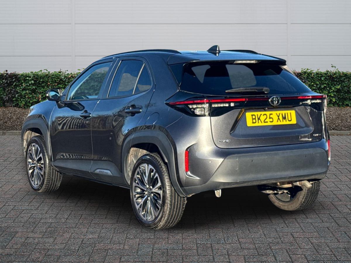 Used Toyota Yaris 2025 for sale - 76647342: Photo 2