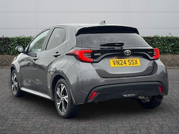 Used Toyota Yaris 2024 for sale - 77124716: Photo