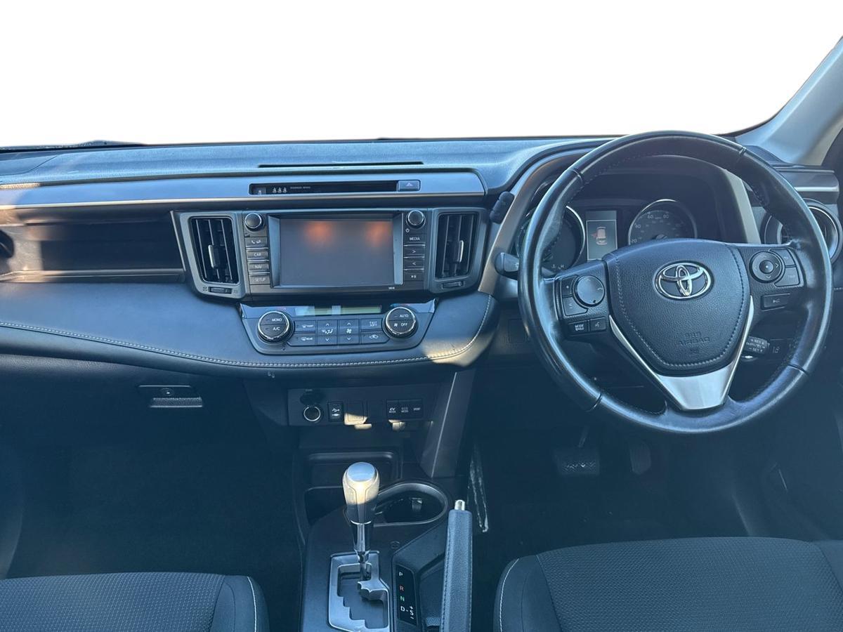 Used Toyota RAV4 2018 for sale - 76848983: Photo 8