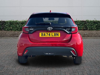 Used Toyota Yaris 2024 for sale - 77725315: Photo