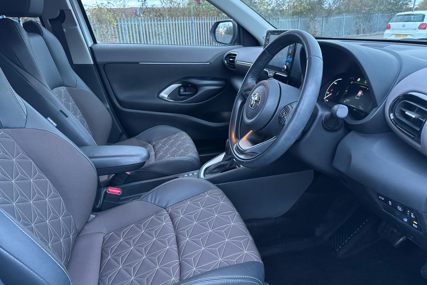 Used Toyota Yaris 2023 for sale - 76514423: Photo 11