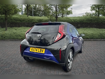 Used Toyota Aygo X 2024 for sale - 76359791: Photo