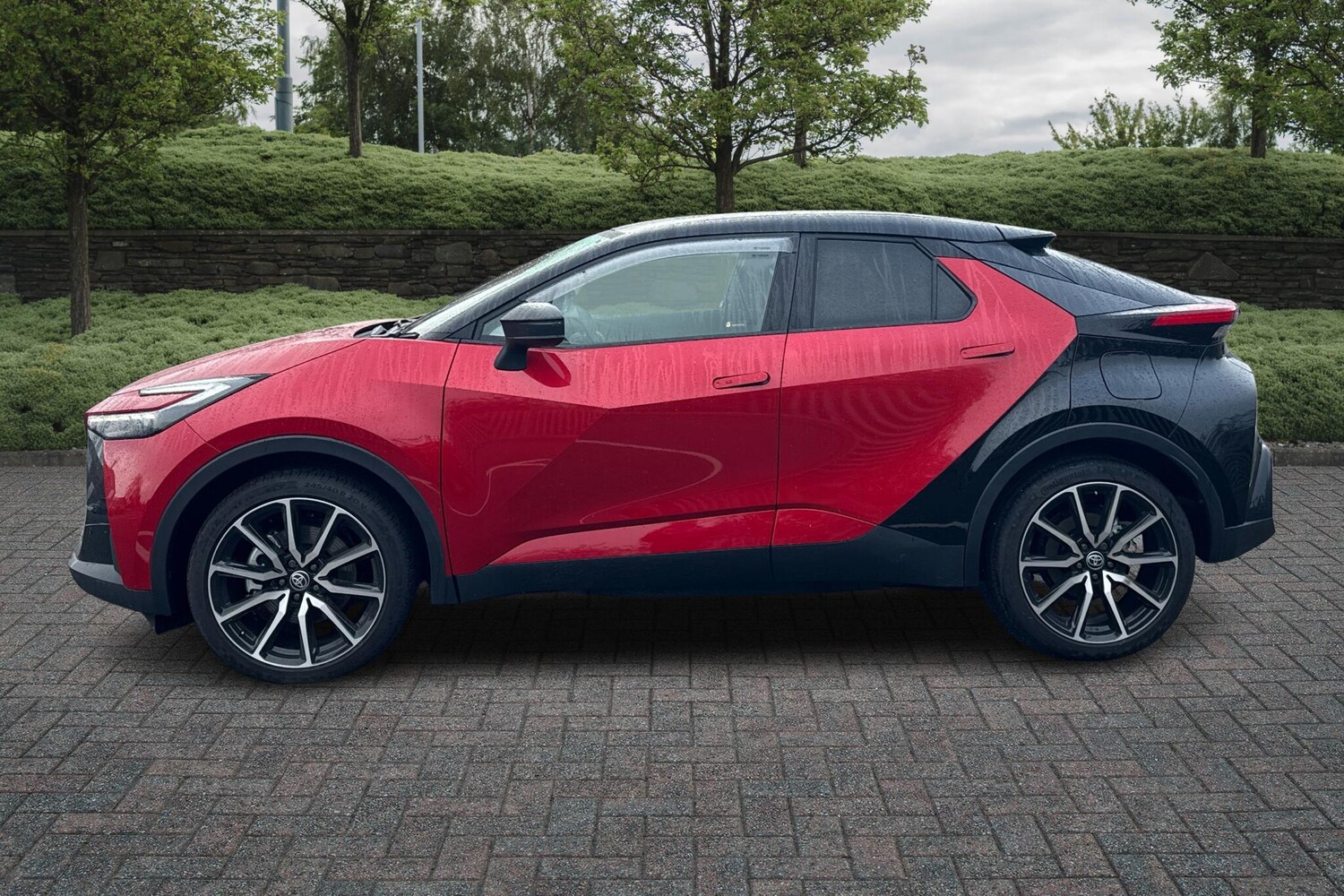 Used Toyota C-HR 2025 for sale - 77755097: Photo 17