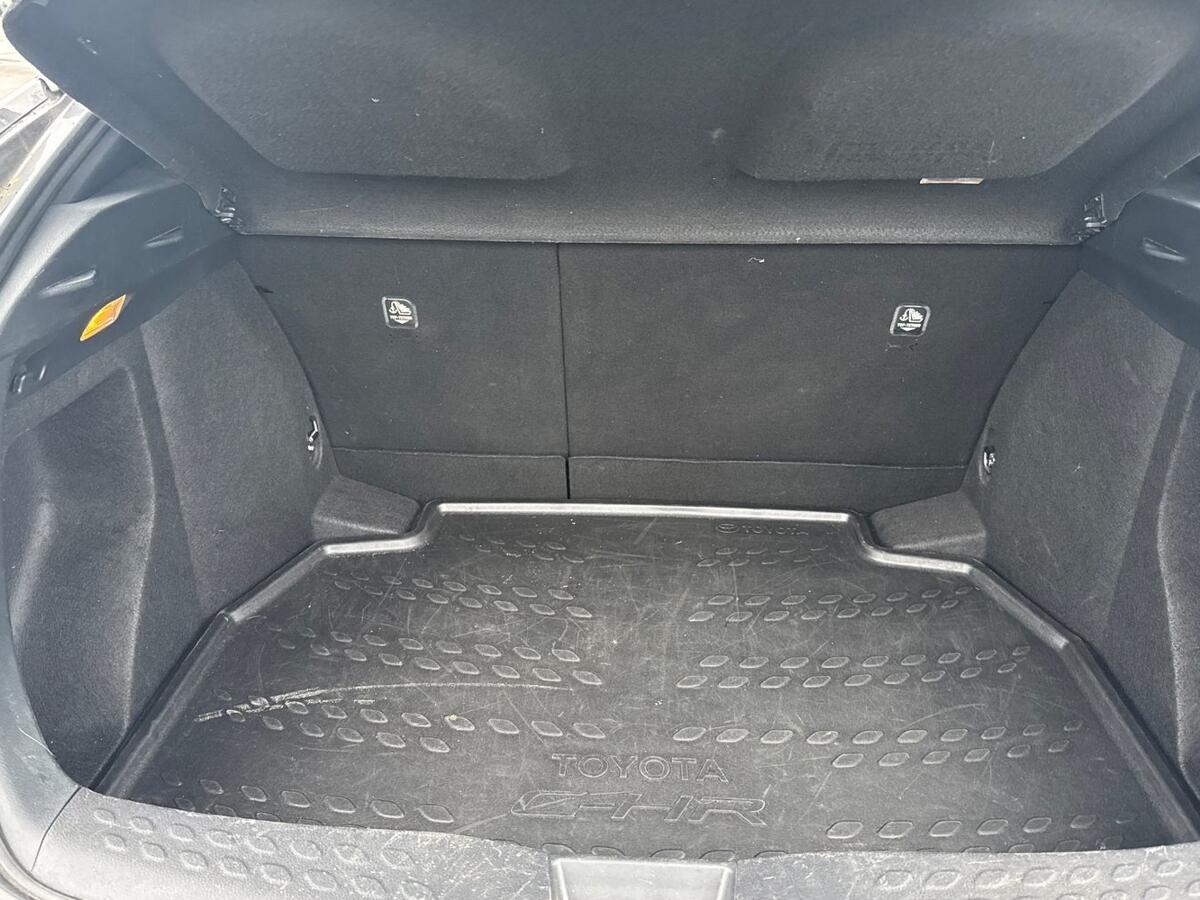 Used Toyota C-HR 2018 for sale - 77013395: Photo 10