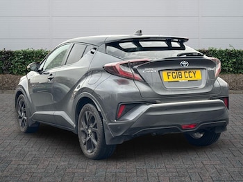 Used Toyota C-HR 2018 for sale - 77013395: Photo