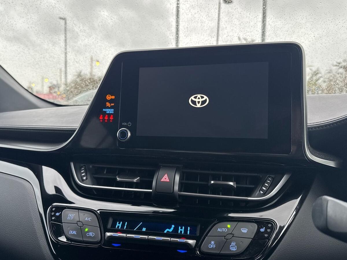 Used Toyota C-HR 2023 for sale - 76730710: Photo 11