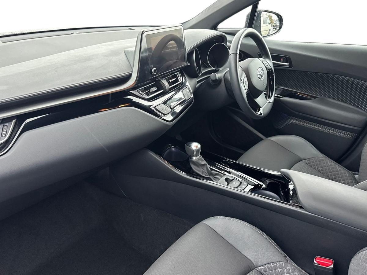 Used Toyota C-HR 2023 for sale - 76730710: Photo 7