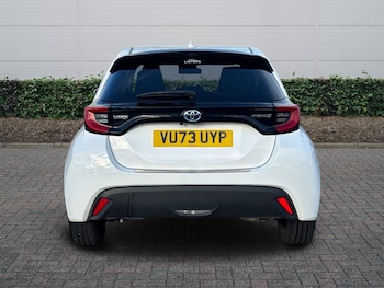 Used Toyota Yaris 2023 for sale - 76635399: Photo