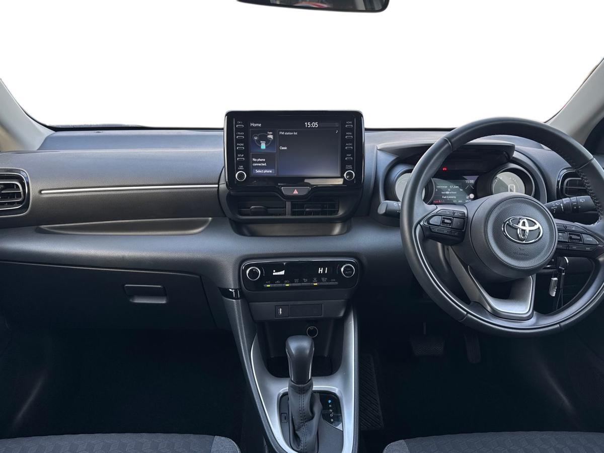 Used Toyota Yaris 2023 for sale - 76635399: Photo 8