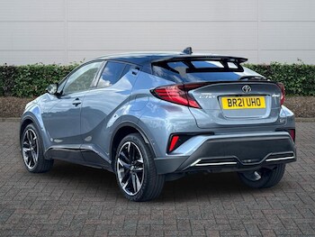 Used Toyota C-HR 2021 for sale - 77725299: Photo