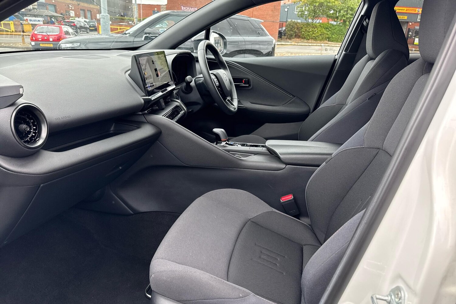 Used Toyota C-HR 2024 for sale - 75770760: Photo 10